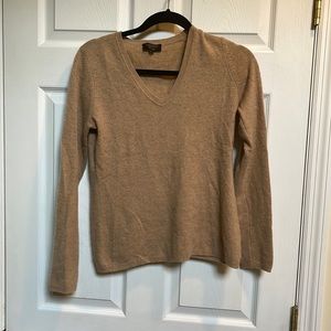 Charter club cashmere luxury line size small light tan sweater